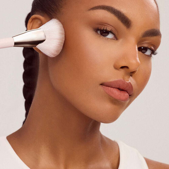 WARM WISHES  ANGLED POWDER BRUSH